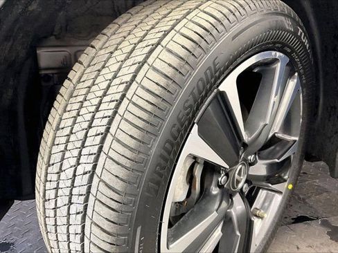 Used 2023 Lexus UX 250h 250h Base w/ Accessory Package (Z2) image 33