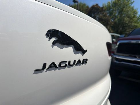 Certified 2024 Jaguar I-PACE R-Dynamic HSE AWD/4WD image 13