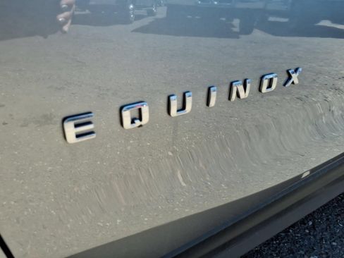 Used 2024 Chevrolet Equinox LT FWD image 11