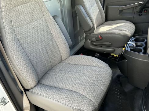 New 2025 GMC Savana 3500 w/ Power Convenience Package image 27