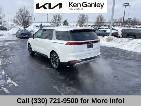 Certified 2024 Kia Carnival EX image 15