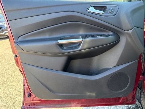 Used 2018 Ford Escape SE w/ SE Sport Appearance Package FWD image 9