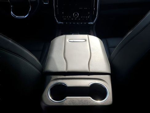 Certified 2025 GMC Yukon Denali image 22