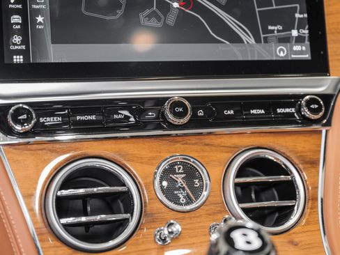 New 2024 Bentley Continental GT V8 AWD/4WD image 34