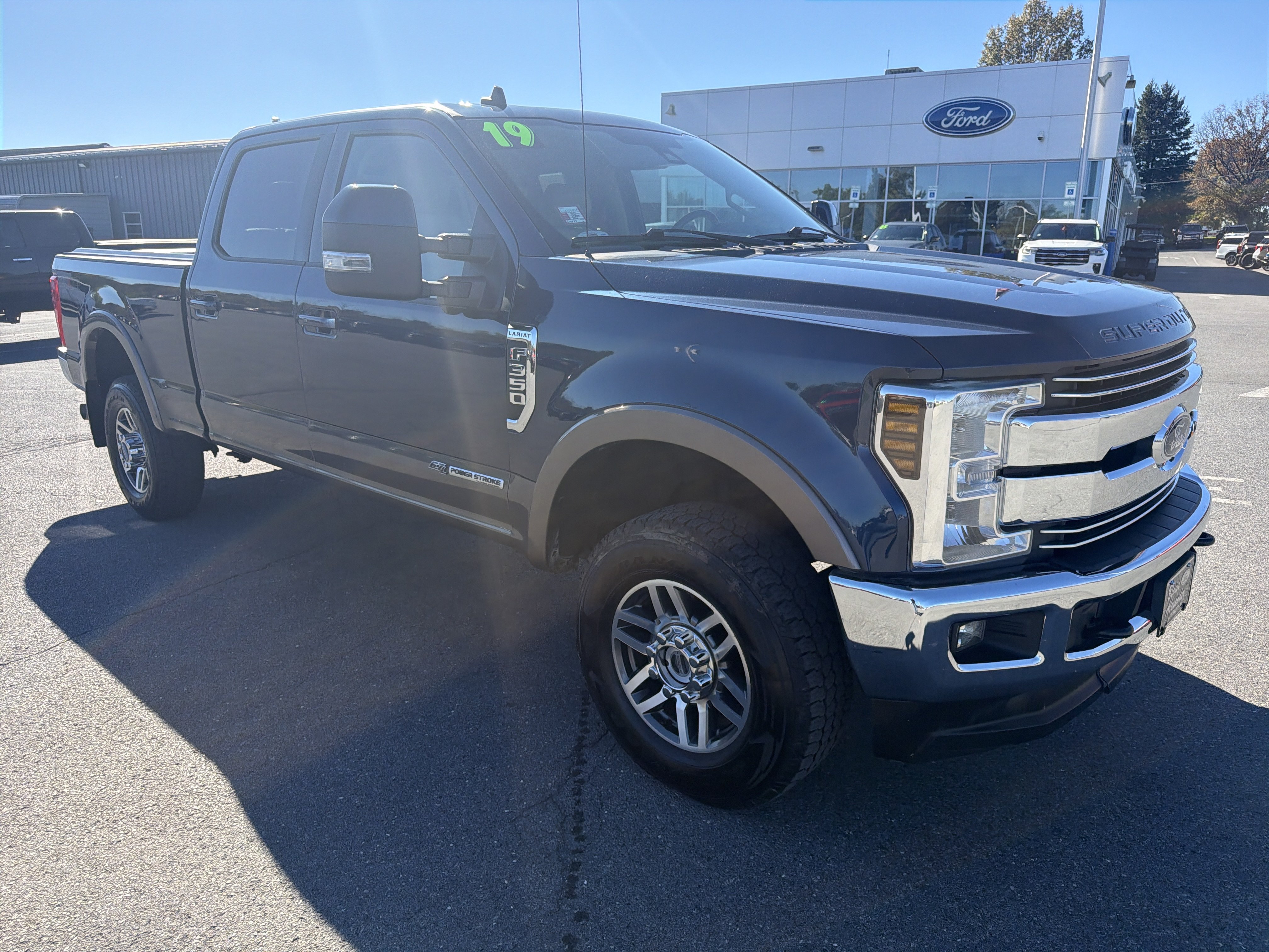 Used 2019 Ford F350 Lariat w/ Lariat Ultimate Package AWD/4WD image 1