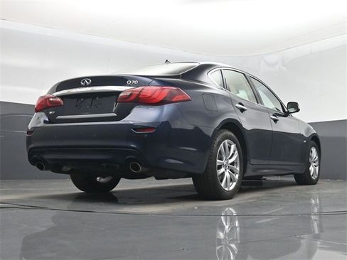 Used 2017 INFINITI Q70 3.7 image 58