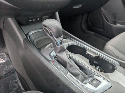 Used 2024 Chevrolet Malibu LT FWD image 19