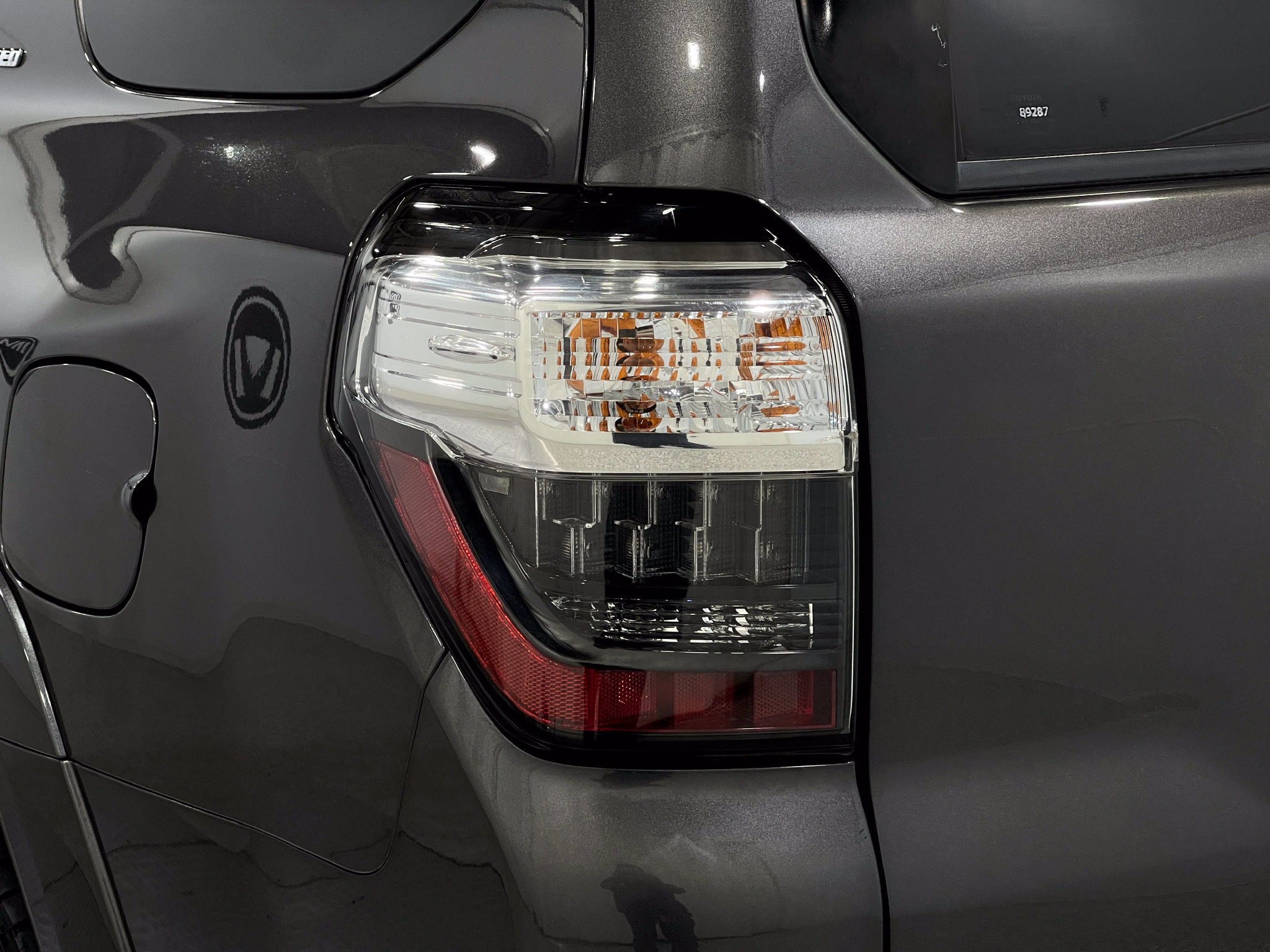 Used 2015 Toyota 4Runner Limited AWD/4WD image 36