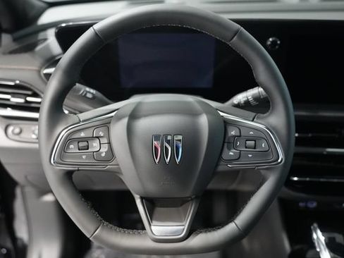 New 2026 Buick Envista Avenir FWD image 13
