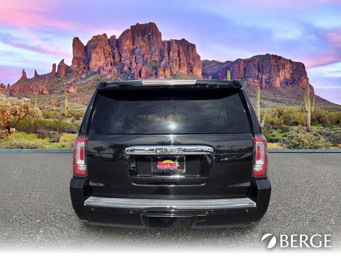 Used 2016 GMC Yukon XL Denali w/ Open Road Package AWD/4WD image 6