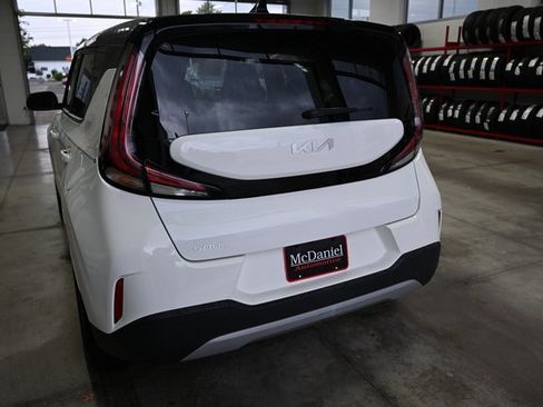 Used 2023 Kia Soul S image 7