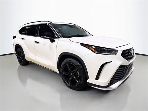 Used 2021 Toyota Highlander XSE image 5