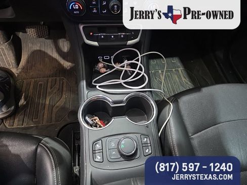 Used 2022 GMC Terrain SLT w/ Elevation Edition FWD image 11
