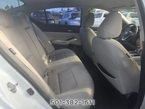 Used 2022 Nissan Altima 2.5 SV FWD image 18