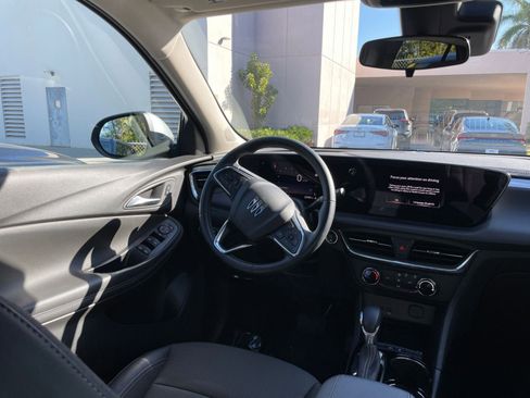Used 2025 Buick Encore GX Preferred image 28
