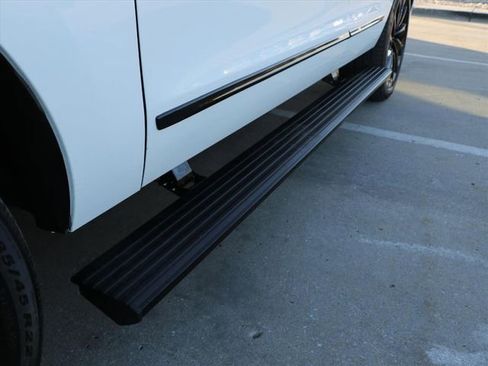 Used 2020 Lincoln Navigator Reserve w/ Equipment Group 208A Reserve image 8