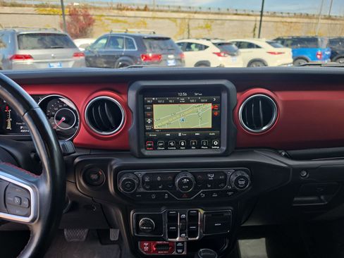 Used 2020 Jeep Gladiator Rubicon AWD/4WD image 12