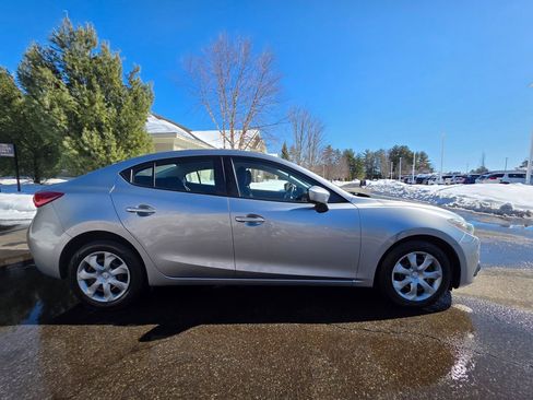 Used 2014 MAZDA MAZDA3 i Sport image 9