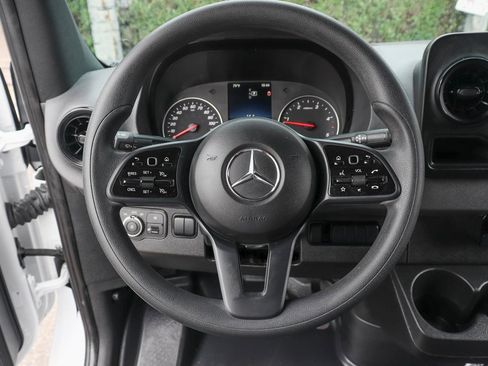 Used 2023 Mercedes-Benz Sprinter 144 Cargo image 20