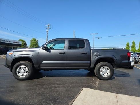 Used 2023 Toyota Tacoma SR AWD/4WD image 4