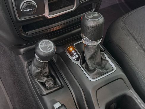Used 2023 Jeep Wrangler Unlimited Sport AWD/4WD image 23
