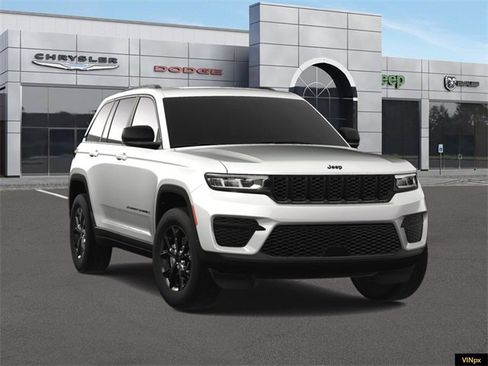 New 2025 Jeep Grand Cherokee Laredo image 16