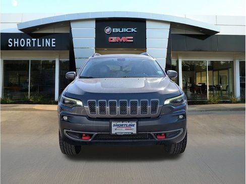 Used 2019 Jeep Cherokee Trailhawk w/ Cold Weather Group AWD/4WD image 10