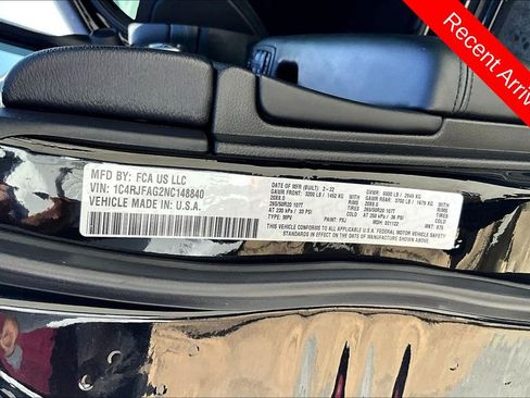 Used 2022 Jeep Grand Cherokee Laredo X image 9