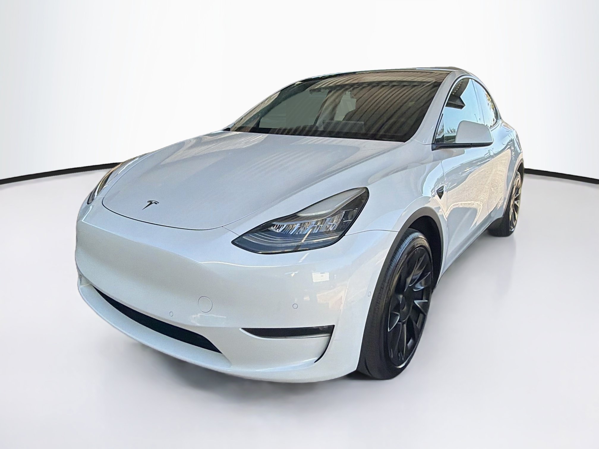 Used 2021 Tesla Model Y Long Range AWD/4WD image 3