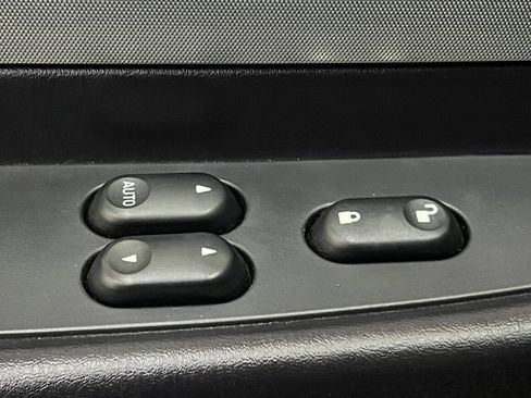 Used 2005 Ford Thunderbird Deluxe image 73