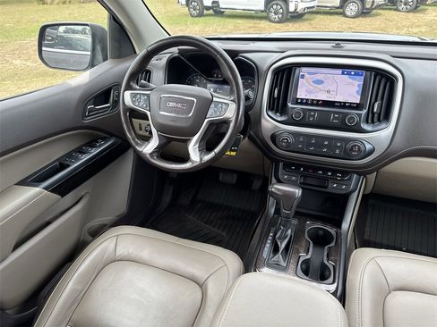 Certified 2019 GMC Canyon SLT w/ Driver Alert Package image 15