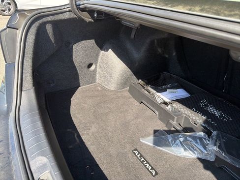 Used 2024 Nissan Altima 2.5 SL image 46