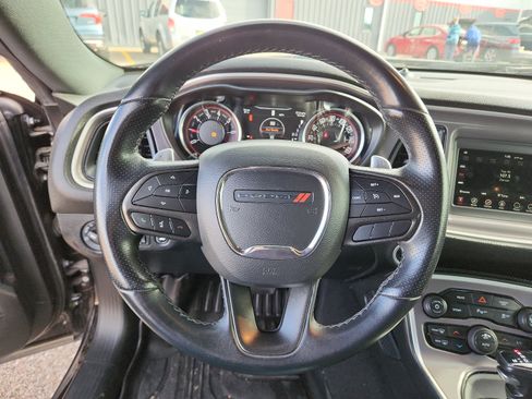 Used 2022 Dodge Challenger GT image 16