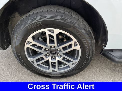 Used 2025 Ford Expedition Active AWD/4WD image 48