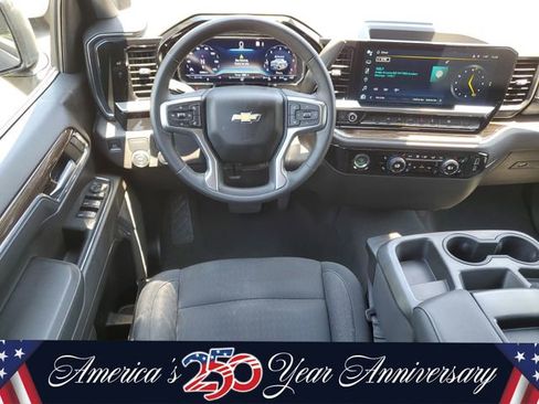 Used 2023 Chevrolet Silverado 1500 LT RWD image 16