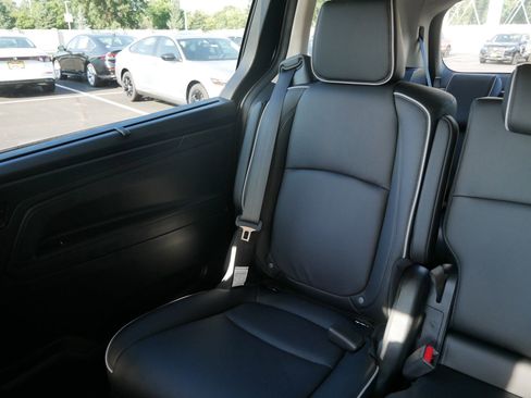 New 2026 Honda Odyssey Touring image 12