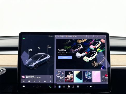 Used 2022 Tesla Model Y Long Range AWD/4WD image 24