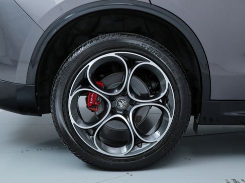 New 2025 Alfa Romeo Stelvio Sprint w/ Veloce Package image 22