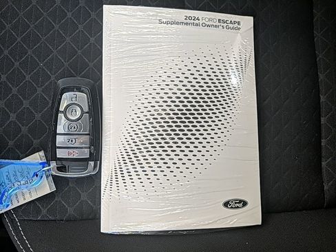 Used 2024 Ford Escape Active image 29