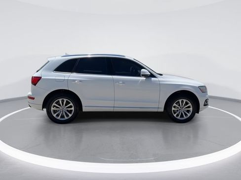 Used 2016 Audi Q5 2.0T Premium Plus w/ Technology Package AWD/4WD image 8