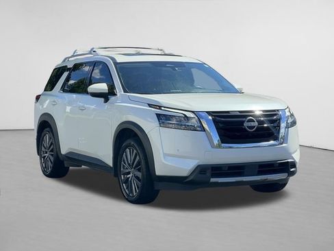 Used 2023 Nissan Pathfinder SL w/ SL Premium Package AWD/4WD image 1