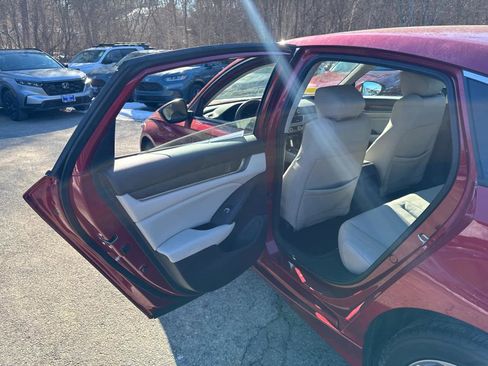 Used 2018 Honda Accord LX image 31