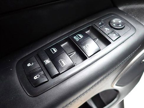 Used 2017 Jeep Grand Cherokee Summit w/ Platinum Series Group image 17