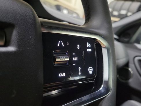 New 2025 Land Rover Discovery Sport Dynamic SE image 16