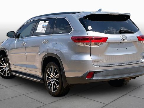 Used 2017 Toyota Highlander SE AWD/4WD image 13