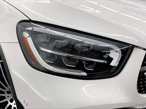 Used 2023 Mercedes-Benz GLC 300 4MATIC Coupe image 26