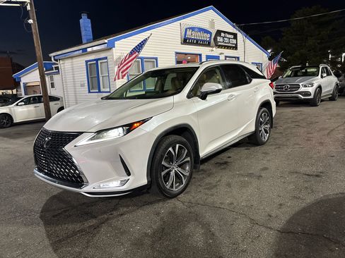 Used 2022 Lexus RX 350L Premium image 2