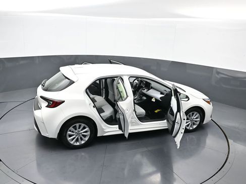 New 2025 Toyota Corolla SE image 44