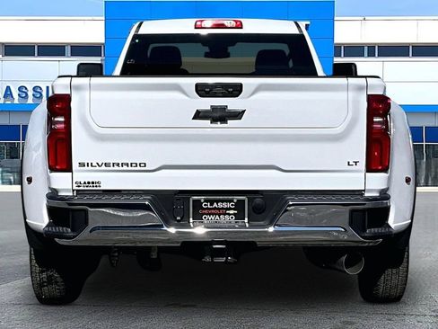 New 2026 Chevrolet Silverado 3500 LT image 4