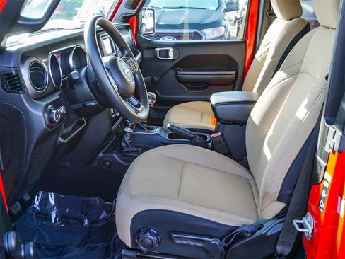 Used 2020 Jeep Wrangler Sport image 17